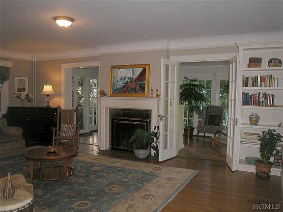 4th image of 115 Kelbourne Ave