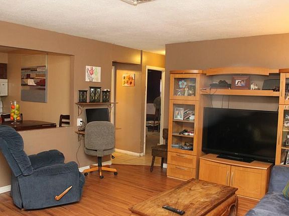 4th image of 1400 Avenue Z SE