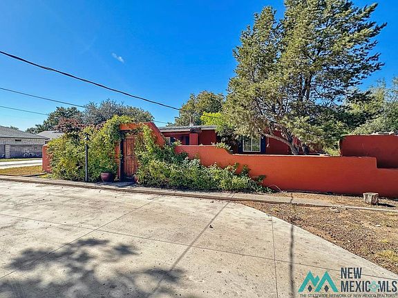 5th image of 1403 N Guadalupe St