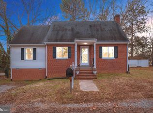 118 Davis Ct, Bowling Green, VA 22427