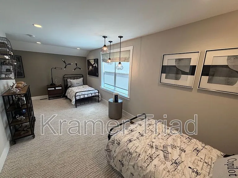 7889 Arimoore Dr — Photo 28