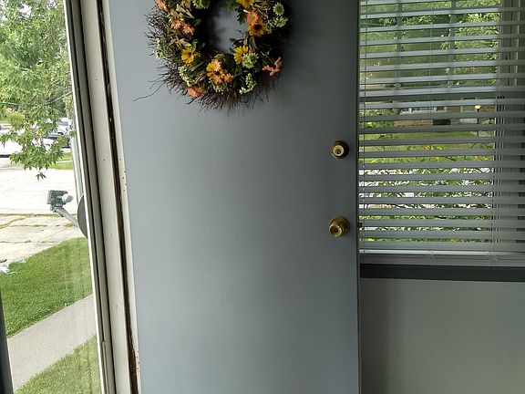 2nd image of 1004 Elizabeth Dr #W