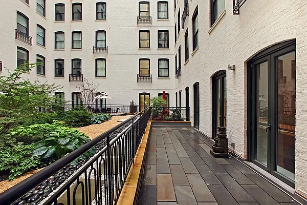 Rented by Douglas Elliman | media 2