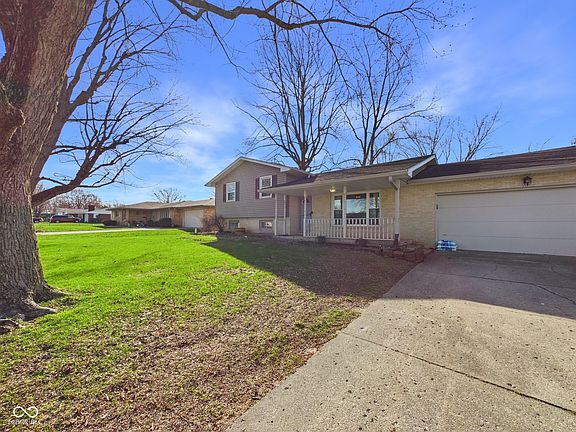 3rd image of 2605 Catalina Dr