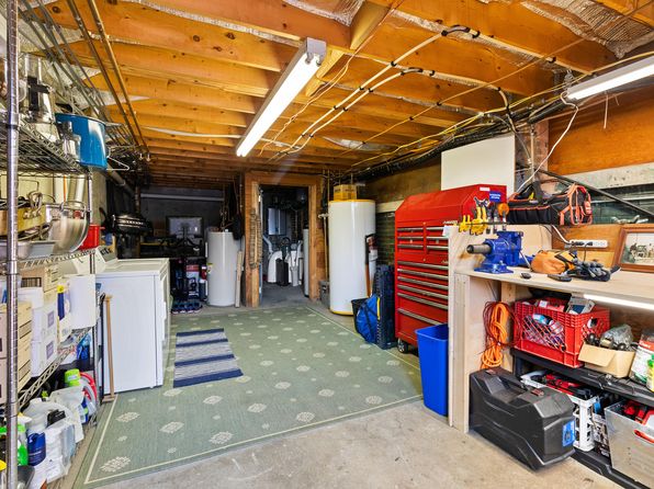 21 Atlantic Street, Rockland, ME 04841
