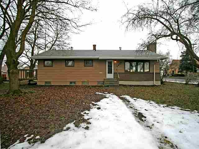 1st image of 2825 E Hoffman Ave