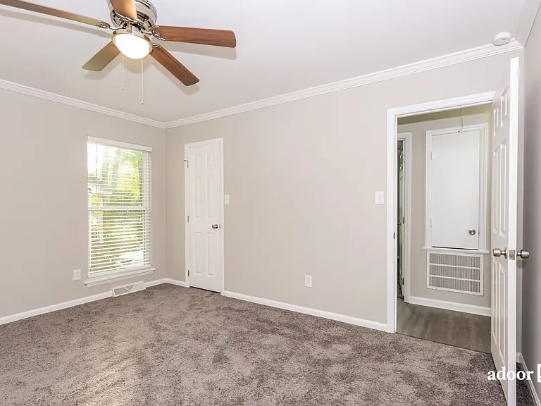 7206 Lancashire Dr #7 — Photo 7
