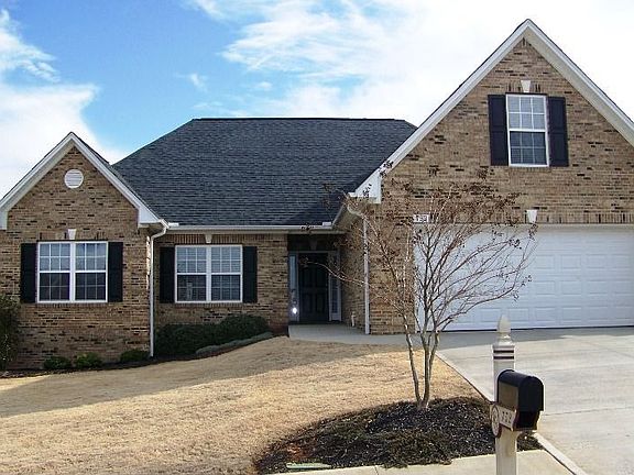 2nd image of 752 Lanyon Ln