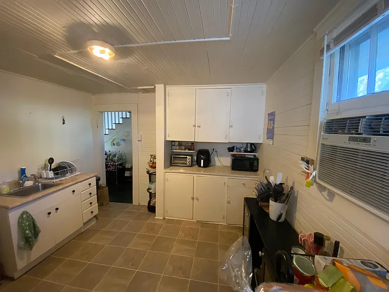 920 W Morgan St #A — Photo 5