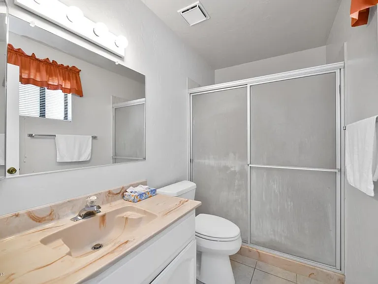 1602 Luna Ct — Photo 37