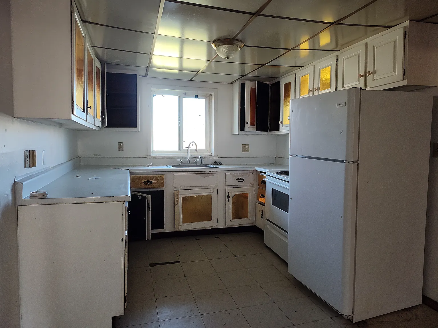 2 bed, 1.5 bath, 900 sqft, $900 — Photo 1