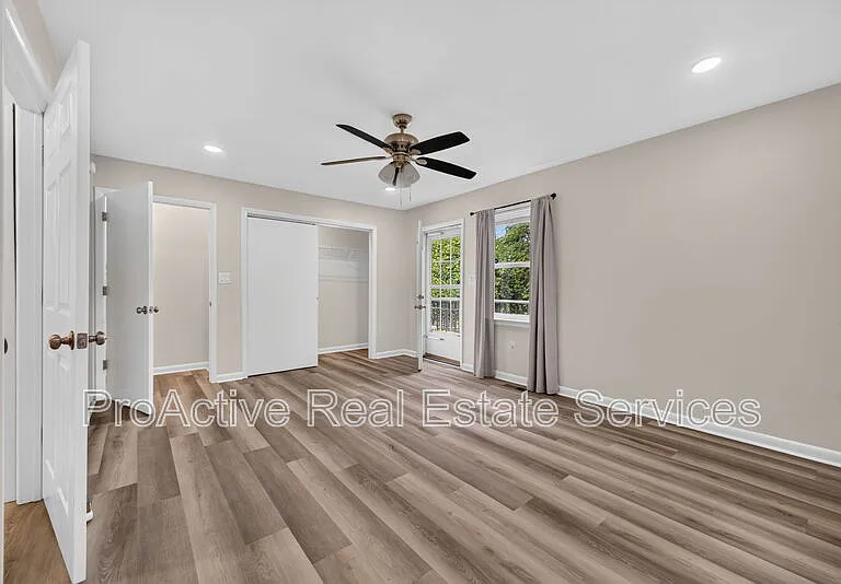 100 Hodges Manor Rd — Photo 4