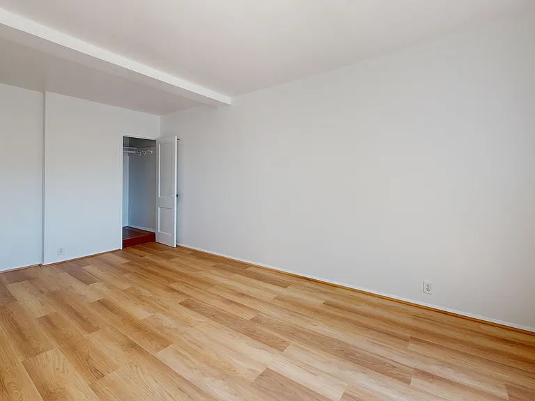 Parkmerced Apartments — Photo 139