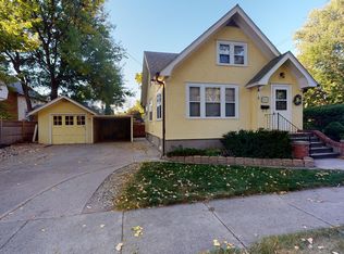 438 8th St SW, Huron, SD 57350