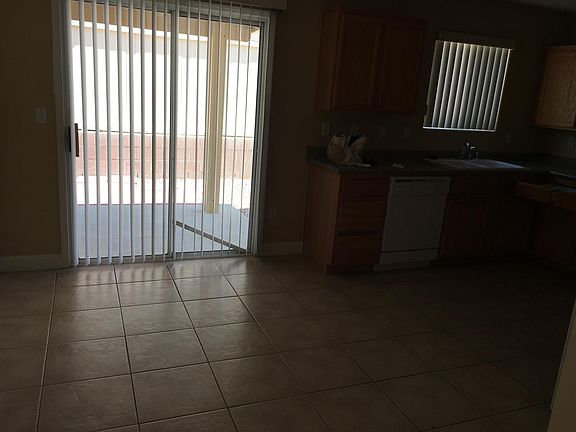 3rd image of 8225 Amphora St