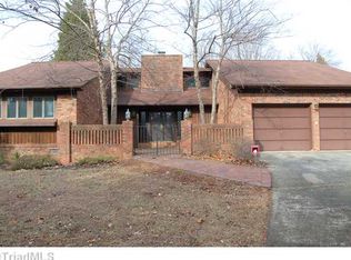 7006 W Friendly Ave, Greensboro, NC 27410