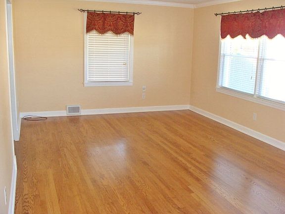 2nd image of 2024 Merriewood Dr