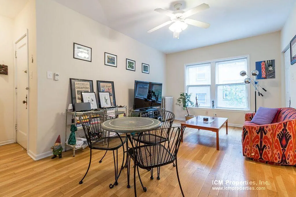 3 bed, 2.5 bath, $2,995 — Photo 2