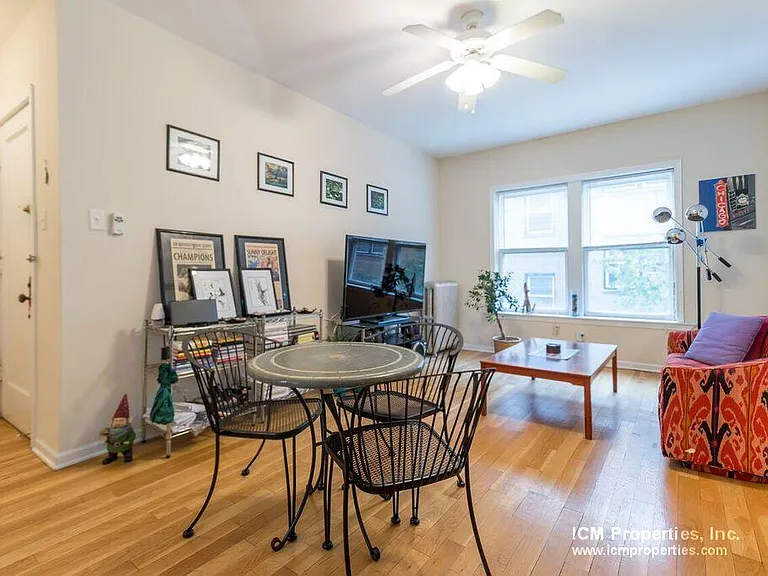 3901 N Pine Grove Ave #3 — Photo 2