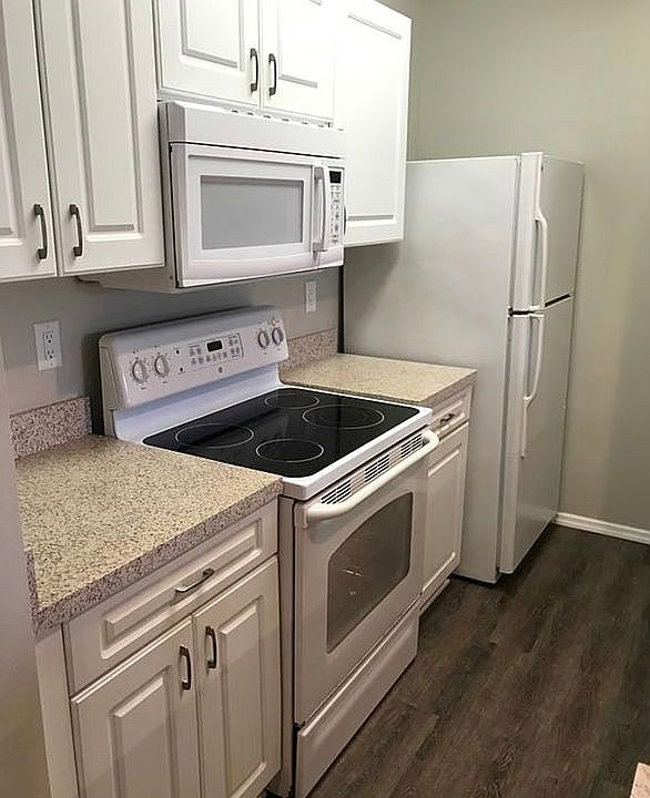 1st image of 4211 Chatham Oak Ct APT 120