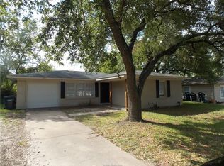 204 Walton Dr, College Station, TX 77840