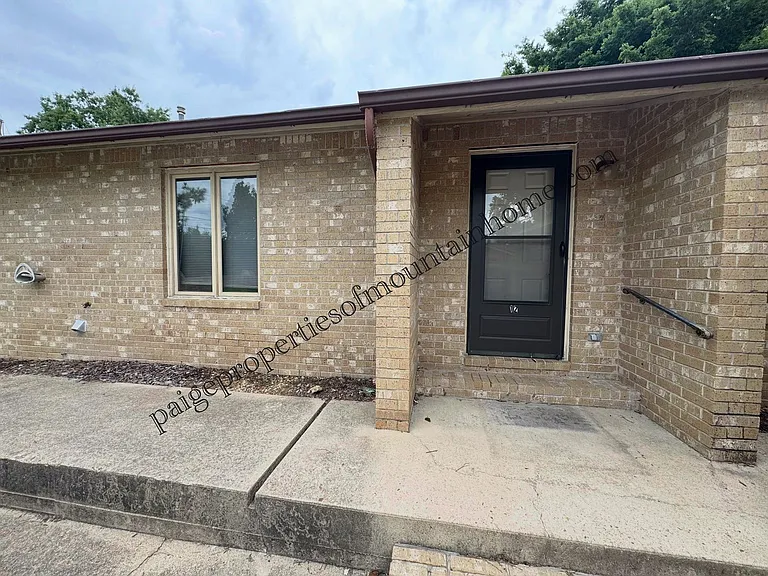 605 Cooper Estates Dr #12 — Photo 20