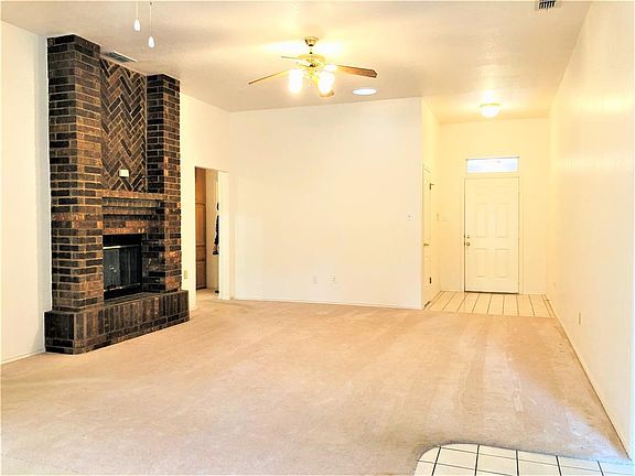 2nd image of 47 Pebble Beach St