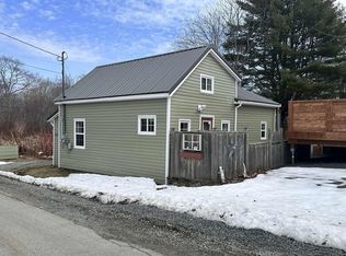 65 Town Lake Rd, Liverpool, NS B0T 1P0