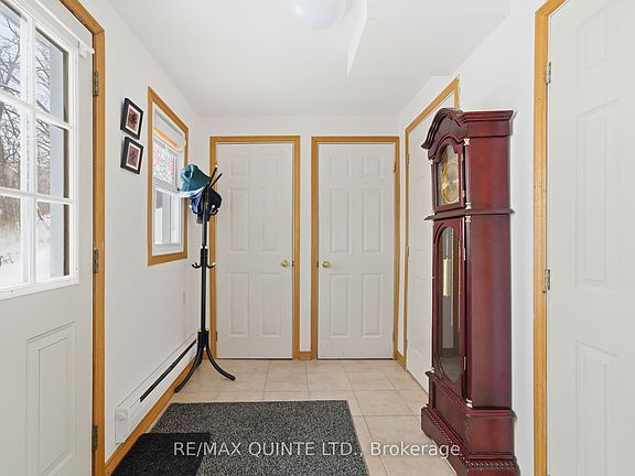 5th image of 94 Maple St
