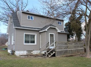 7420 Packard Rd, Niagara Falls, NY 14304