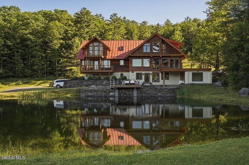 3rd image of 165 Vaughn Hill Road