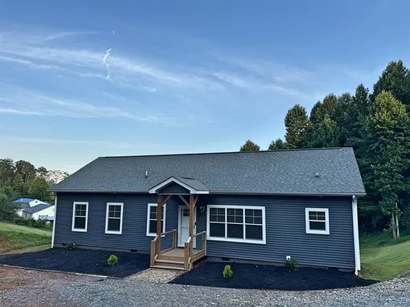 2 Watsell Dr, Leicester, NC 28748