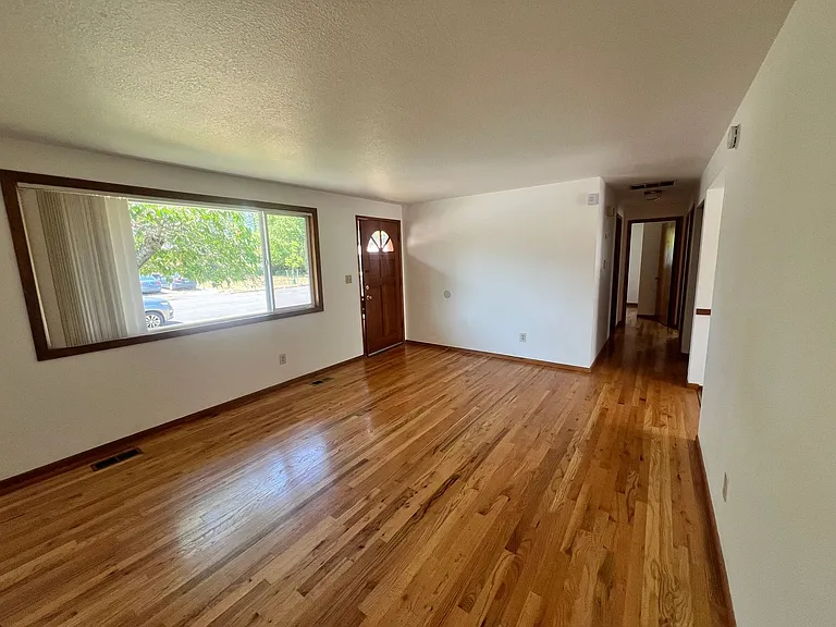 1745 NW 17th St — Photo 5