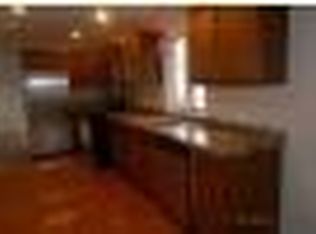 757 Knoll St, Lindenhurst, NY 11757