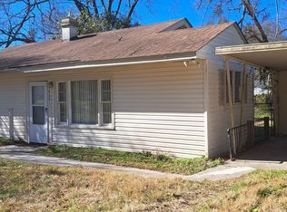 909 Mockingbird Ln, Aiken, SC 29803