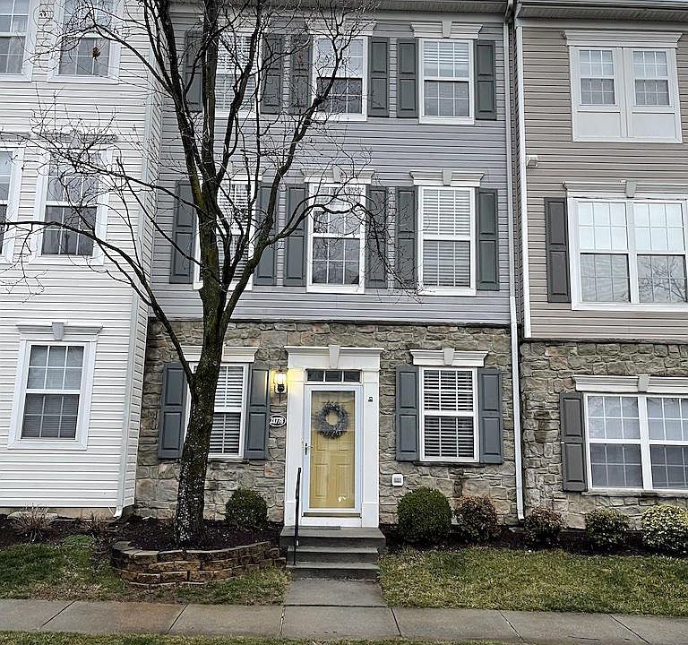 1st image of 21778 Kelsey Sq