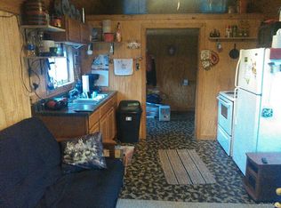 110 Rr 1, Elizabethtown, IL 62931