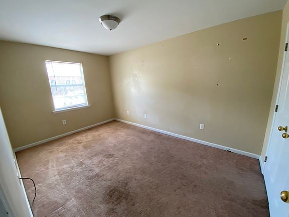 5th image of 755 West St APT G