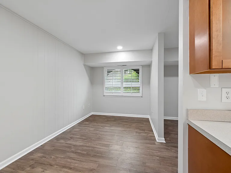 7 Silverwood Cir #3 — Photo 23