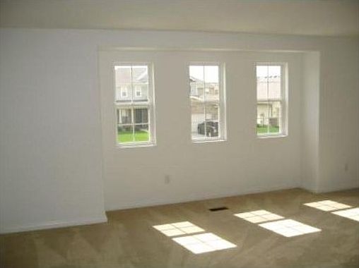 4th image of 8042 Cole Wood Blvd