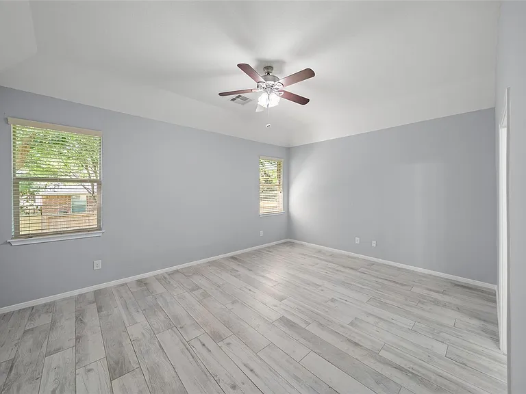 2406 Winter Trail Dr — Photo 28