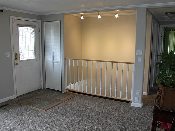 3rd image of 2815 W Broad Ave