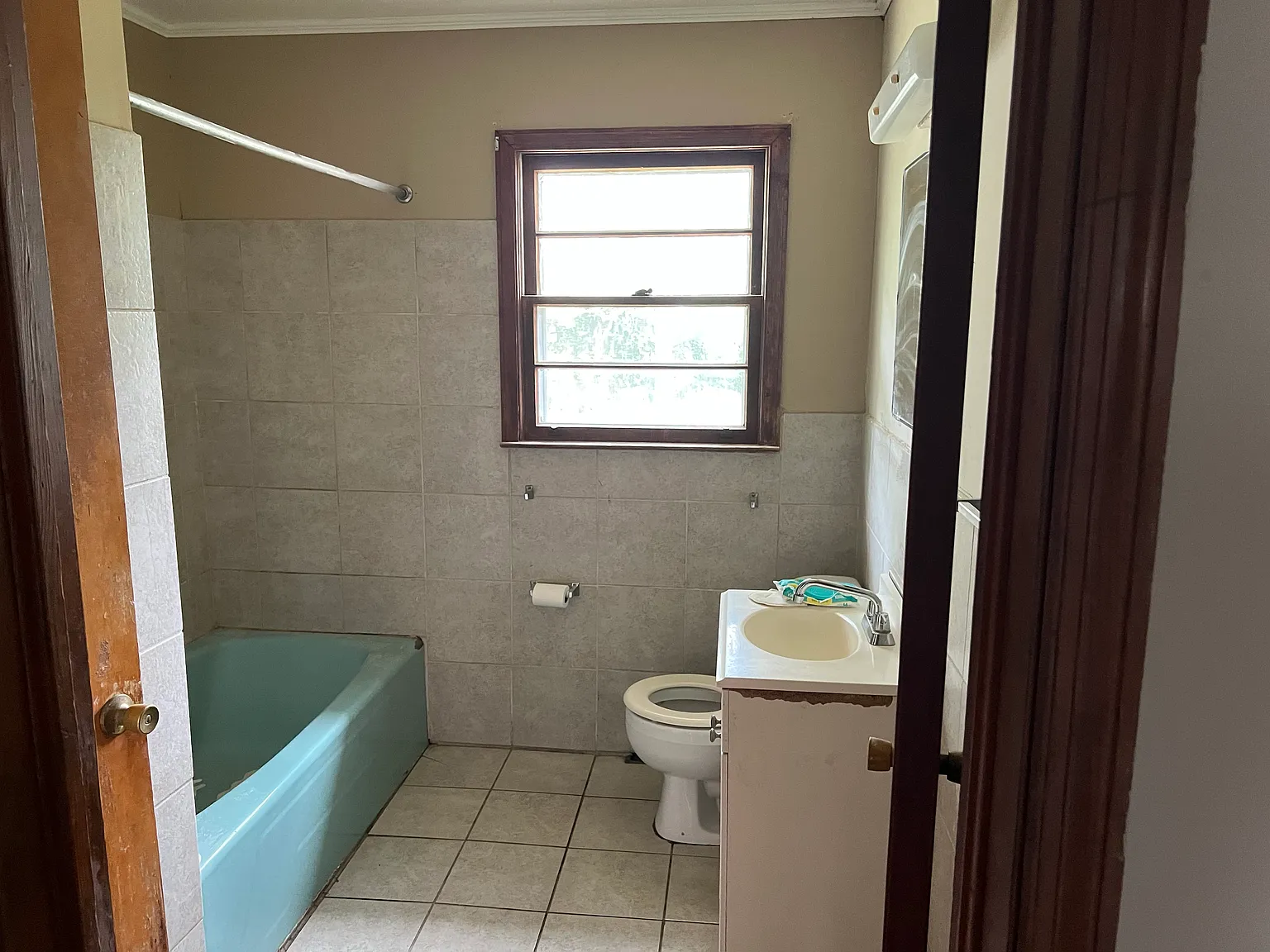 3 bed, 1375 sqft, $1,300 — Photo 4