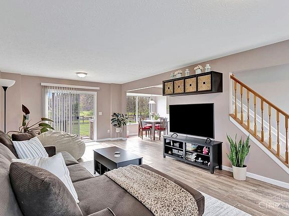 5th image of 114 Zachary Dr