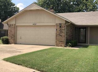 1437 Windsor Dr, Ardmore, OK 73401
