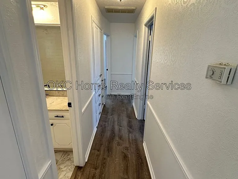 1428 SW 72nd St — Photo 27