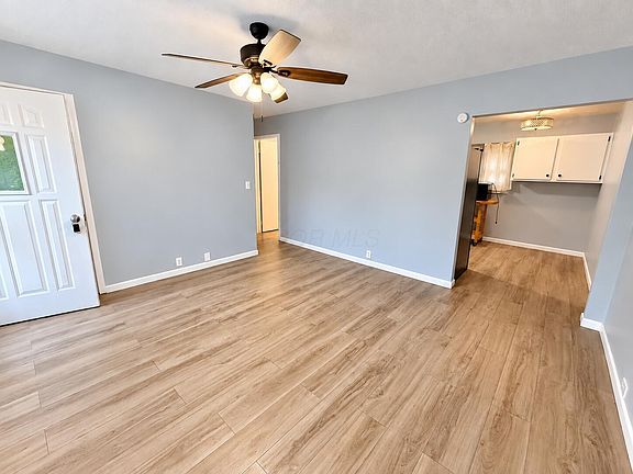 3rd image of 466 Clinton St