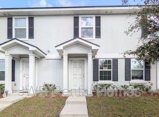 8476 McGirts Village Ln, Jacksonville, FL 32210