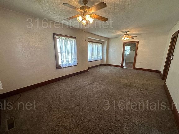 5th image of 137 N Athenian Ave