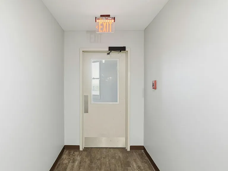 105 E Allen St #308 — Photo 7